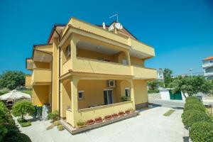 Budova, v ktorej sa apartmán nachádza
