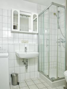 Bilik mandi di Residenz am Yachthafen Strandaster