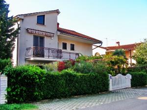 Zdjęcie z galerii obiektu Apartment in Novigrad with Balcony, Air conditioning (4833-1) w mieście Novigrad