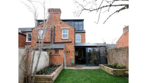 Gallery image of Pass the Keys Stunning, Brand New 3BR Home - Central Oxford in Oxford