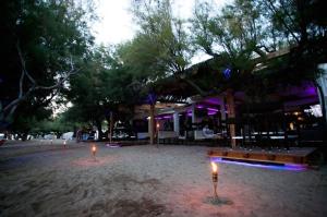 Fotografia z galérie ubytovania Beachfront Apartment with seaview 3425-12 v destinácii Duće