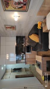 Kuchyň nebo kuchyňský kout v ubytování neu gudauri loft2 с видом на горы