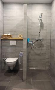 Koupelna v ubytování B&B Buutegeweun