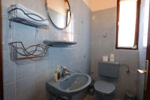 Kúpeľňa v ubytovaní Apartment in Silo/Insel Krk 14540 + 29 fotografií