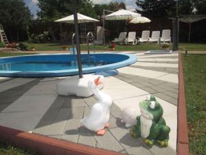 Zdjęcie z galerii obiektu Holiday Home Gyenesdias 5 w Gyenesdiás