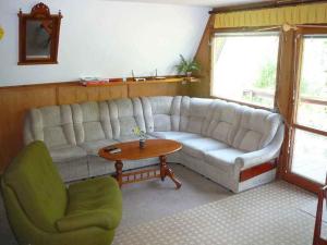 Posedenie v ubytovaní Holiday home in Stipoklasy 1175