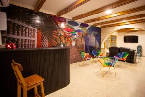 Posezení v ubytování Hostal El Bando