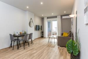 Dining area sa apartment