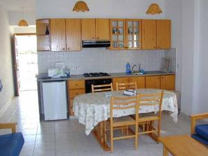 Gallery image of Sun Camero Apartments in Pomos