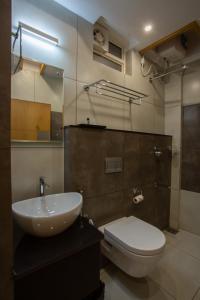 Hasco Tower tesisinde bir banyo