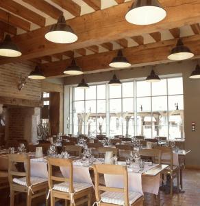 Εστιατόριο ή άλλο μέρος για φαγητό στο Hotel Du Grand Cerf & Spa