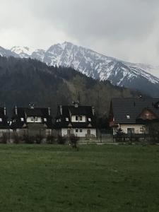 Výhľad na hory alebo výhľad na hory priamo z apartmánu