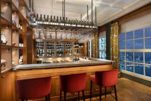 Bebidas em Mandarin Oriental, Hong Kong