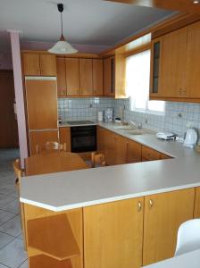 A kitchen or kitchenette at Precious Diamond with view - parking place and superfast WiFi