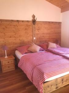 Postel nebo postele na pokoji v ubytování Apartment Wohlesser