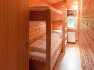 オーテマルスムにあるCosily furnished chalet with gas fireplace, in a holiday park in Twenteのギャラリーの写真