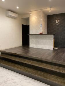 Ο χώρος του λόμπι ή της ρεσεψιόν στο 佐渡民宿 憩 IKOI GUEST HOUSE & Cafe Bar +66 φωτογραφίες