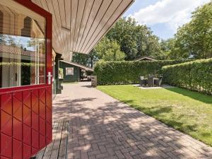 Zahrada ubytování Chalet in Hulshorst near Lake
