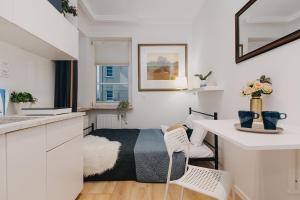 Zdjęcie z galerii obiektu Stadion Narodowy Warszawa UNIT ApartmentMini noclegi Super lokalizacja przy Metro MiniStudio with private banthroom w Warszawie
