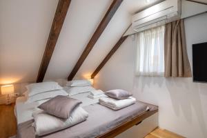 En eller flere senger på et rom på d - beautiful studio in the heart of Split