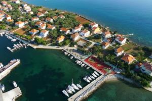 Zdjęcie z galerii obiektu Apartments BISERKA (4232) w mieście Poljana