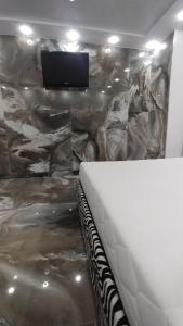 Μια τηλεόραση ή/και κέντρο ψυχαγωγίας στο Видовая 25й этаж. Новый дом. Шалимова, ISIDA. Шулявская, Гарматная, Индустриальный мост. Космополитан. Большевик. Жд вокзал.