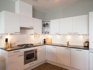 מטבח או מטבחון ב-Luxury apartment near Scheveningen beach
