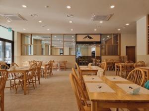 Tops10 Resort Donggang Cistar的休息区