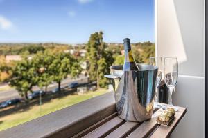 Mercure Bendigo Schaller的阳台或露台