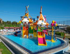 The swimming pool at or close to Alaiye Resort & Spa Hotel - Ultra All Inclusive