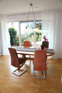 Posezení v ubytování FeWo "Regnitztraum" in Forchheim - 3-Zimmer-Apartment - 2 Schlafzimmer