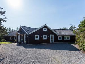 Tòa nhà nơi nhà nghỉ dưỡng tọa lạc