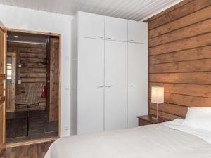 Postel nebo postele na pokoji v ubytování Holiday Home Ylläs quatro 1 by Interhome