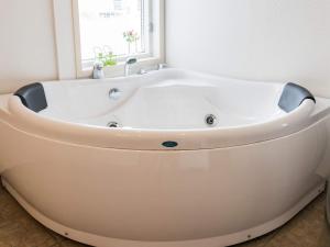 Fotografie z fotogalerie ubytování Holiday home Hvide Sande XXXVIII v destinaci Bjerregård