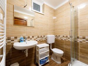 Kúpeľňa v ubytovaní Apartment Moni 1 by Interhome
