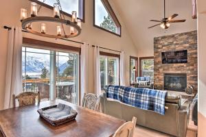 Gallery image of Gorgeous Twin Lakes Home with Deck Overlooking Mtns! in Twin Lakes