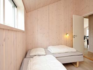 ロモ・キルケビーにあるFour-Bedroom Holiday home in Rømø 5のギャラリーの写真