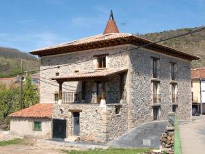 Zdjęcie z galerii obiektu Hostal Residencia El Mirador del Pedroso w mieście Barbadillo del Pez