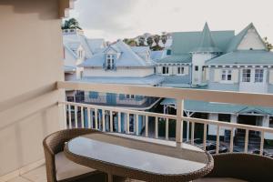 Ein Balkon oder eine Terrasse in der Unterkunft La Pagerie - Tropical Garden Hotel