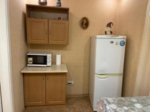 A kitchen or kitchenette at Апартаменты на ГОГОЛЯ,460