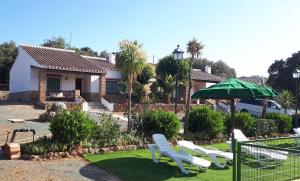 A garden outside Las Casitas de los Cano