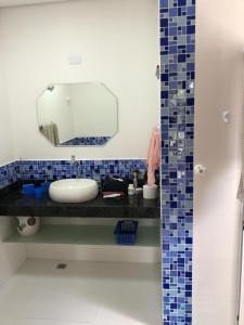 Koupelna v ubytování Casa de Luxo na Praia Cocanha - Condomínio Fechado