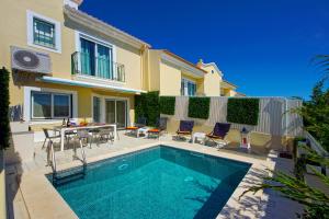 Πισίνα στο ή κοντά στο Eagle Eye Villa