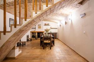 Posedenie v ubytovaní Casa Mirestany- Wonderful house with amazing views