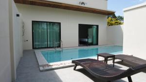 Gallery image of Toledo Pool Villa in Nakhon Si Thammarat