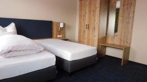 Galeriebild der Unterkunft Gasthof Grüner Baum in Oberlangfurth