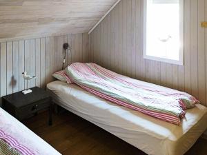 KjellsundにあるFour-Bedroom Holiday home in Gurskøy 1のギャラリーの写真