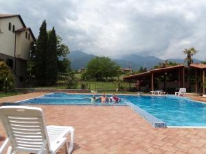 The swimming pool at or close to Villa Anna