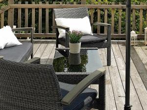 Posezení v ubytování 4 person holiday home in UDDEVALLA-By Traum