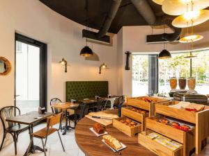 Posezení v ubytování ibis Styles Puteaux Paris La Defense